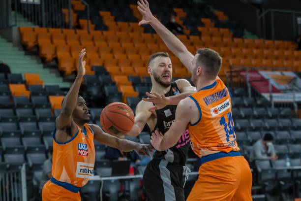 默的成长轨 默的成长轨